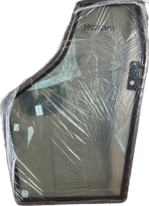 3902123M1 Staklo vrata L